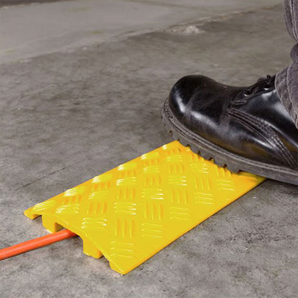 Rampa Protector de Cable para peatones y coches